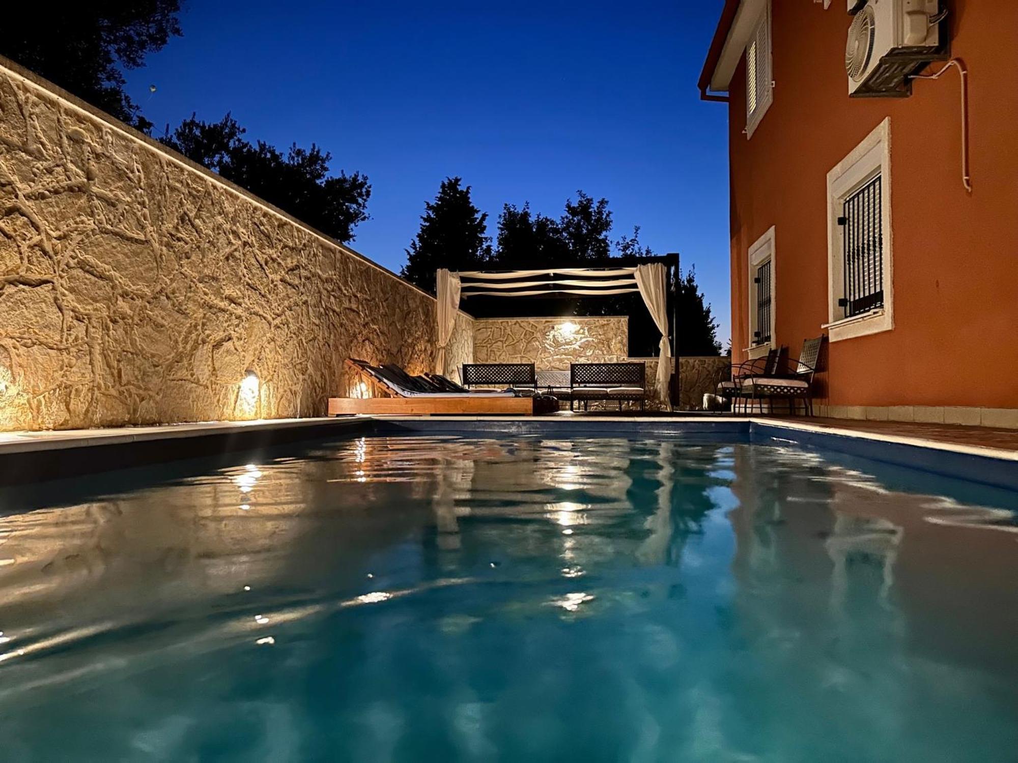 Duplex Apartment With Private Swimming Pool Preko Exteriér fotografie