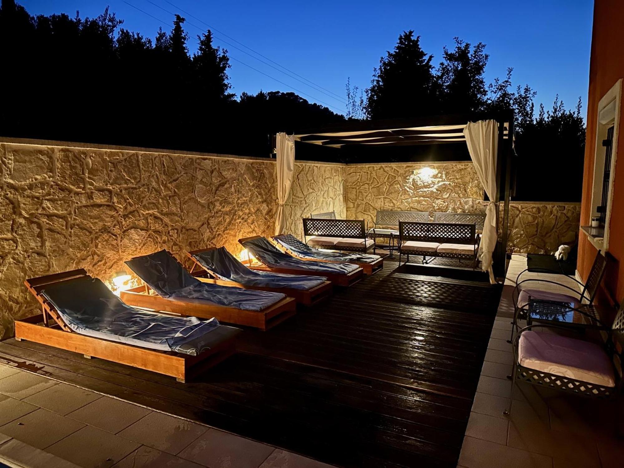Duplex Apartment With Private Swimming Pool Preko Exteriér fotografie